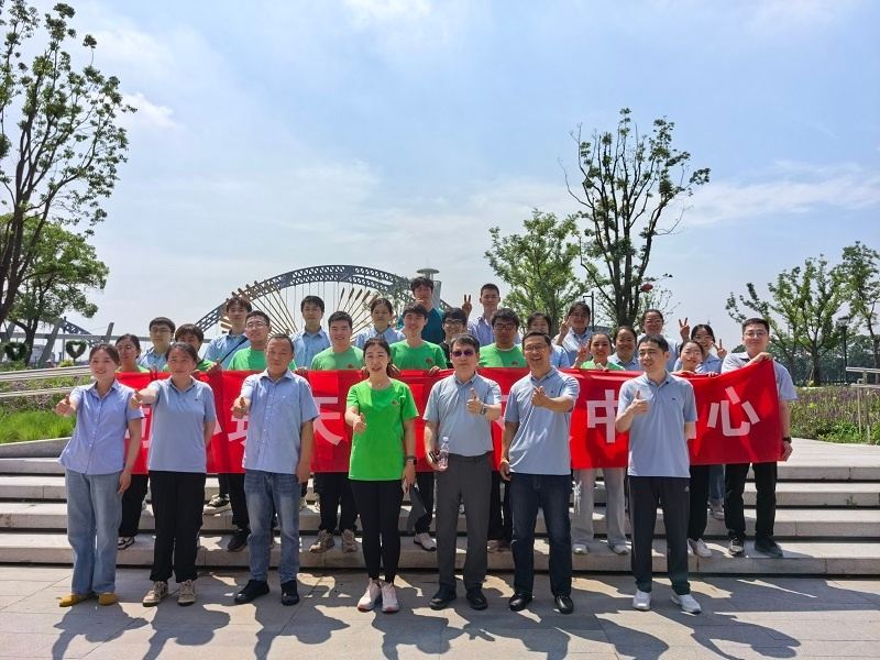 天惠超市舉辦2025年“同心筑天惠，不負(fù)中國(guó)心”青年員工團(tuán)建活動(dòng)